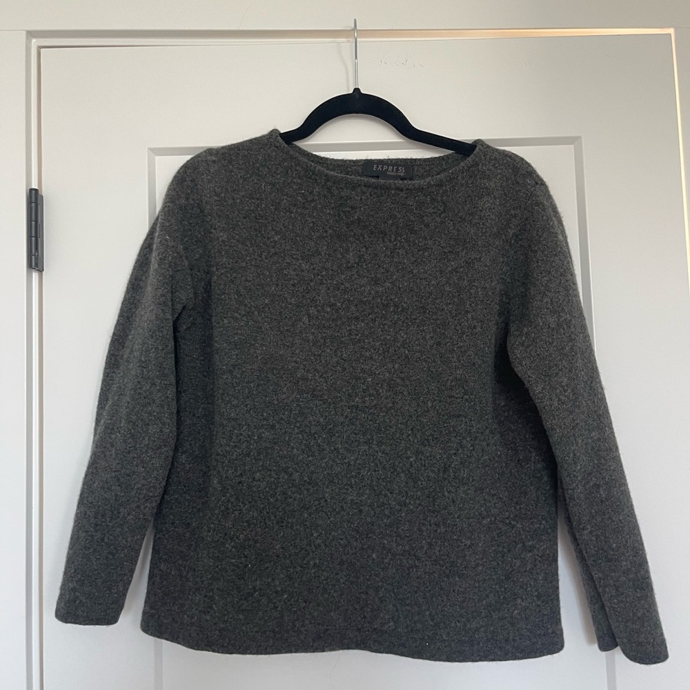 NWOT Express Lambswool Charcoal Crew Neck Sweater